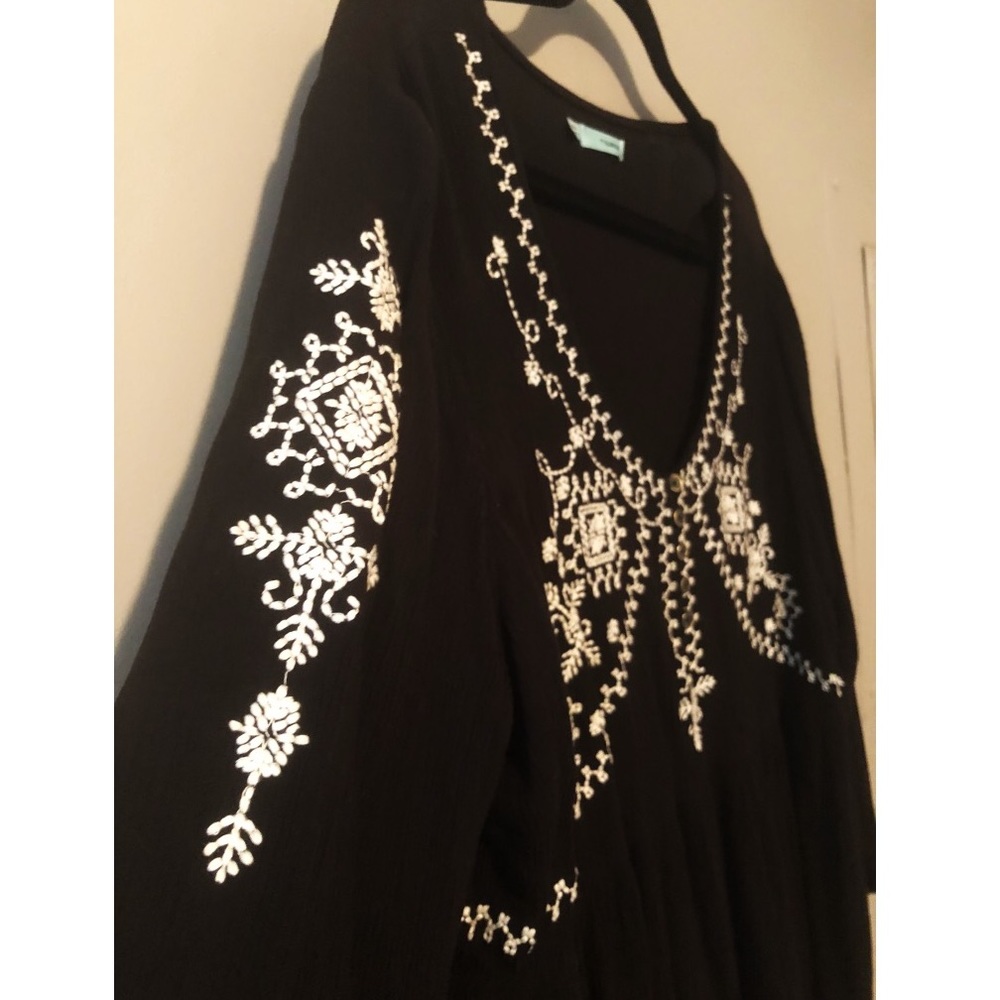 Black Flowy Peasant Top